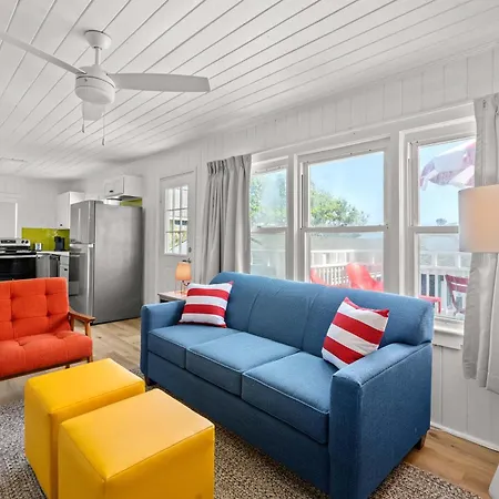 2Br1Ba Sleeps 6 Pet-Friendly Walk To Ocean Apartment